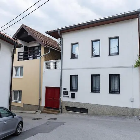 Five Points Iii - By Bascarsija Free Parking *